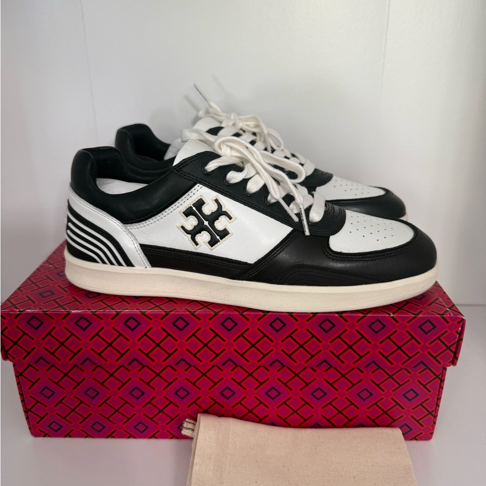 Tory Burch Clover Court Sneaker Purity / Perfect Black